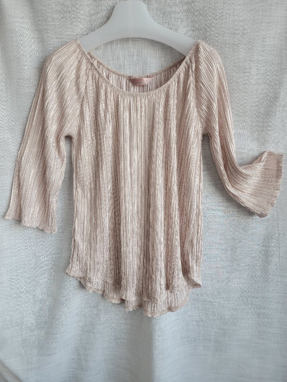 Amana Metallic Champagne Pleated Blouse S Bell Sleeve Shimmer Party Holiday Chic